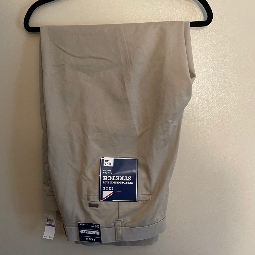 Size 48x30 Izod Men New With tag